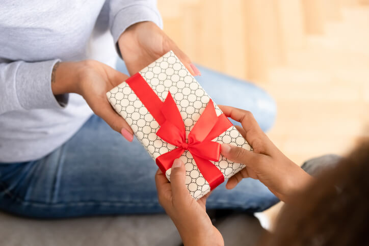 5 Gift Ideas for a Surrogate During Her Pregnancy