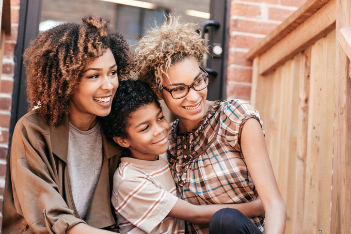 How to Prepare for LGBT Parenting of a Surrogacy-Born Child